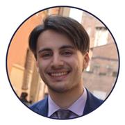 Laureato in Lettere moderne offre lezioni per la supervisione, il miglioramento e il potenziamento della scrittura